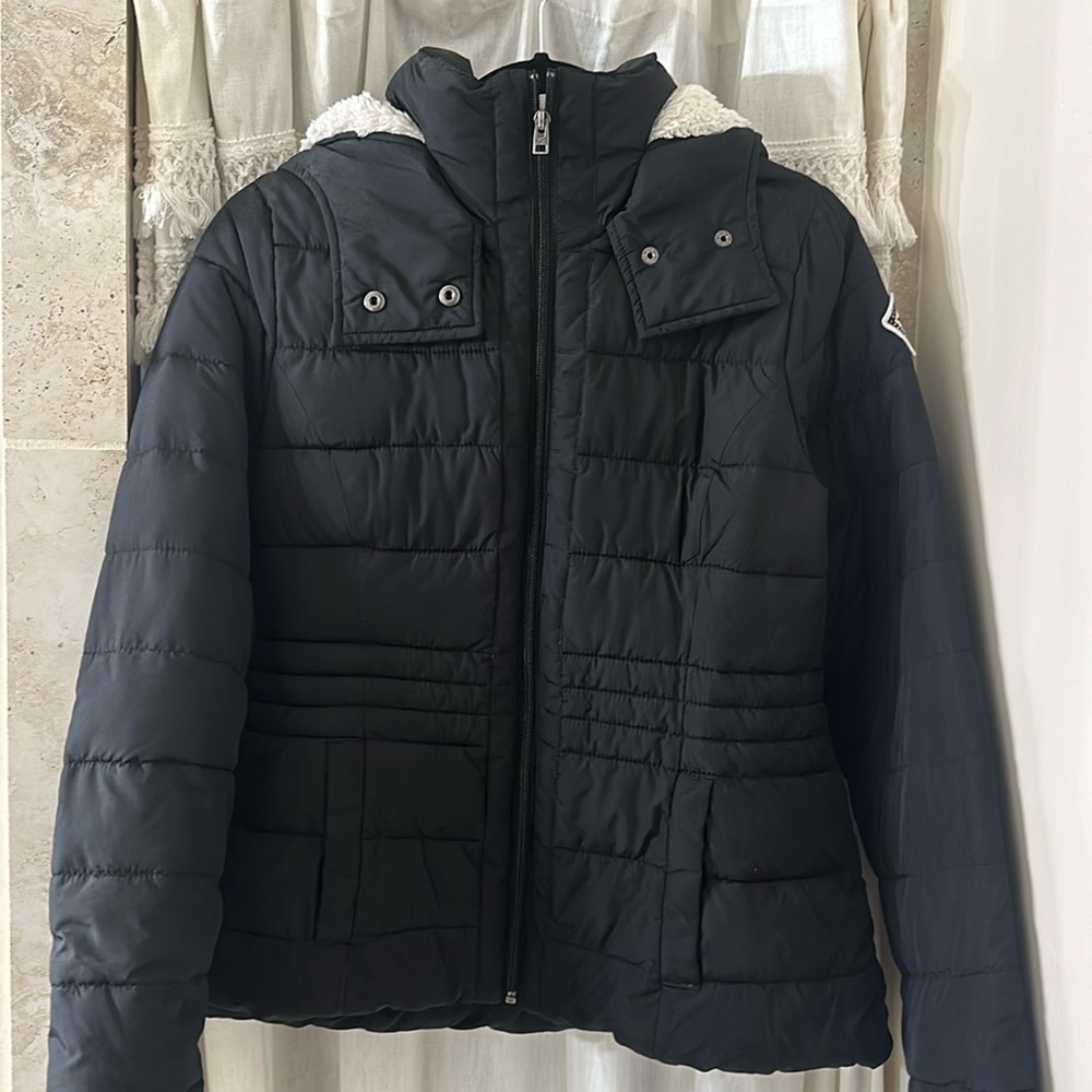 Hollister Puffer jacket